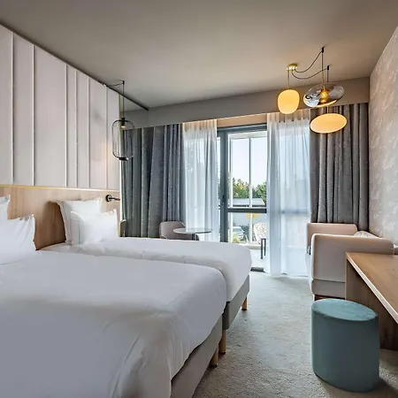 Golden Tulip Lyon Ouest Techlid