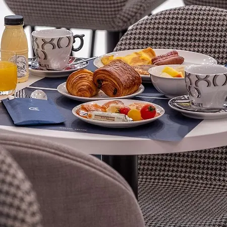 Golden Tulip Lyon Ouest Techlid 4* Limonest